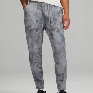 NWT Lululemon textured tech pant